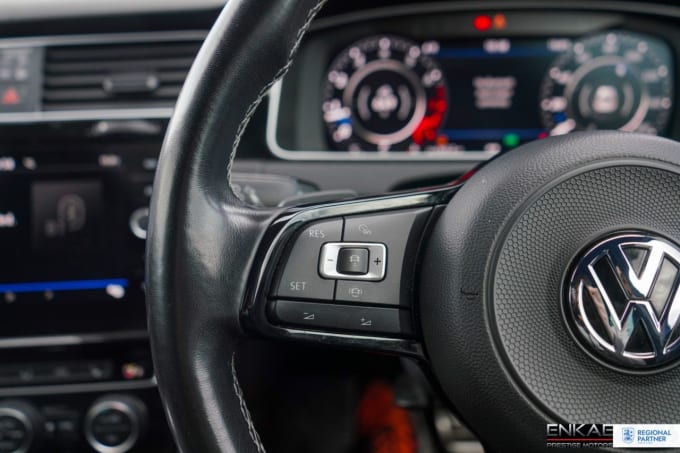 2025 Volkswagen Golf