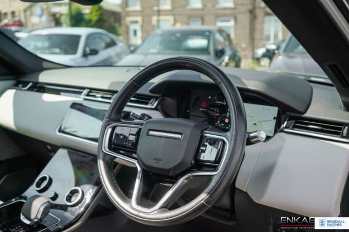 2025 Land Rover Range Rover Velar