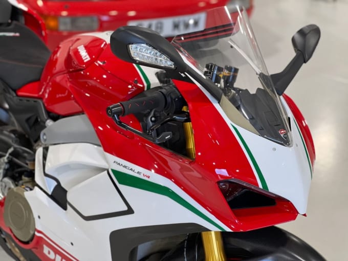 2025 Ducati Panigale V4 Speciale