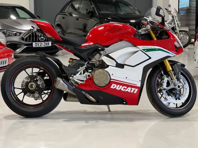 2025 Ducati Panigale V4 Speciale