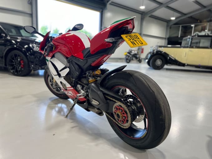 2025 Ducati Panigale V4 Speciale