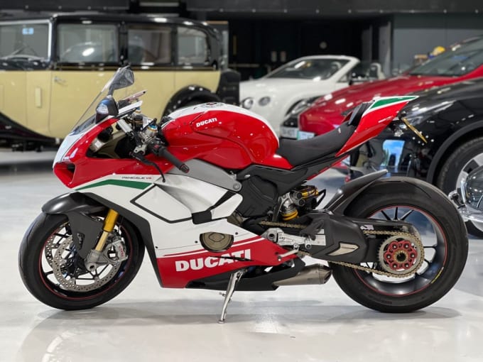 2025 Ducati Panigale V4 Speciale