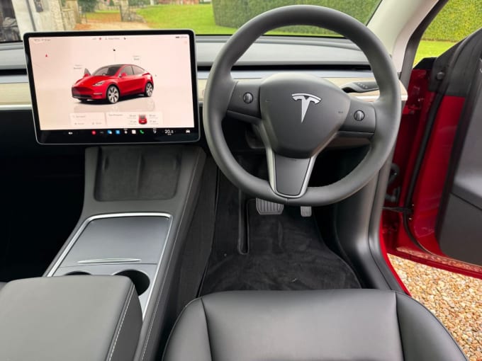 2025 Tesla Model Y