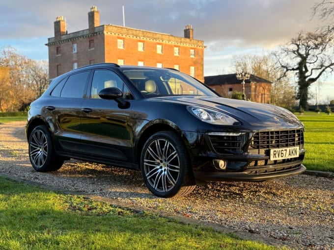 2025 Porsche Macan