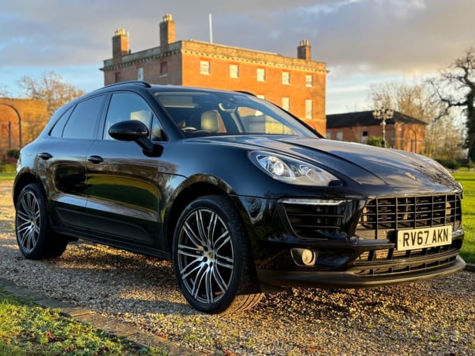 2025 Porsche Macan