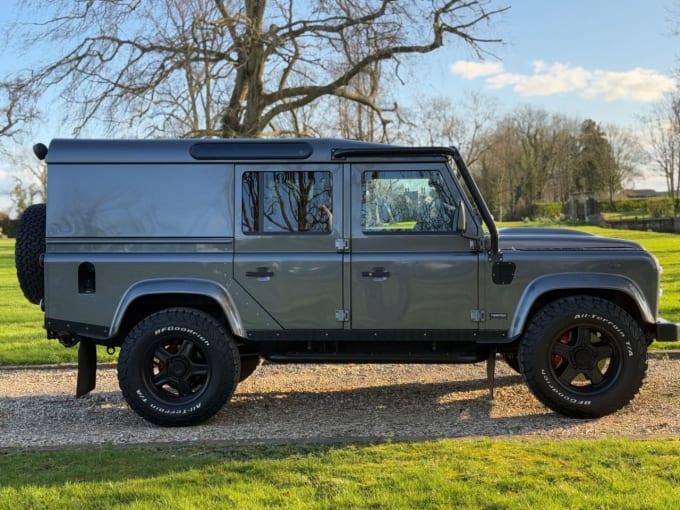 2025 Land Rover Defender