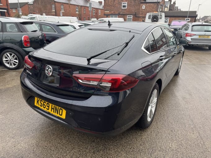 2025 Vauxhall Insignia