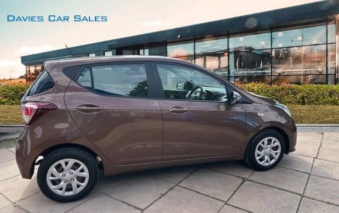 2025 Hyundai I10