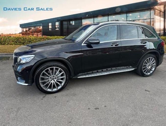 2025 Mercedes-benz Glc