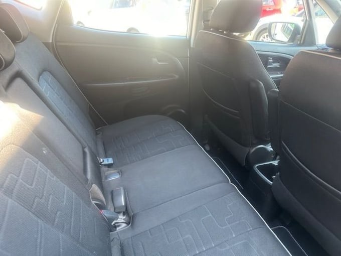 2025 Kia Venga