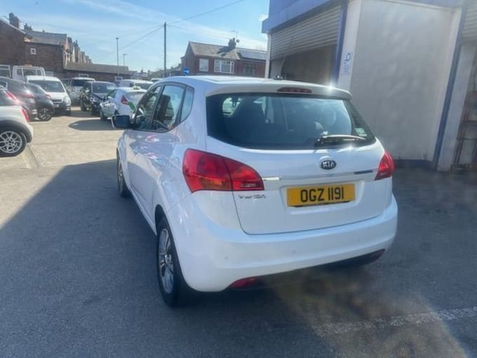 2025 Kia Venga