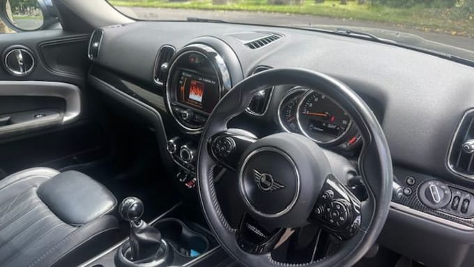 2025 Mini Countryman