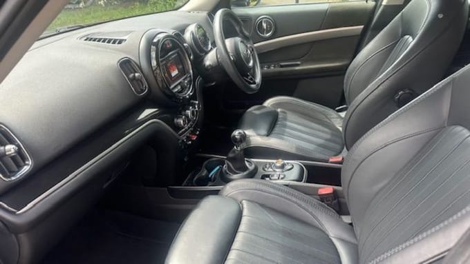 2025 Mini Countryman
