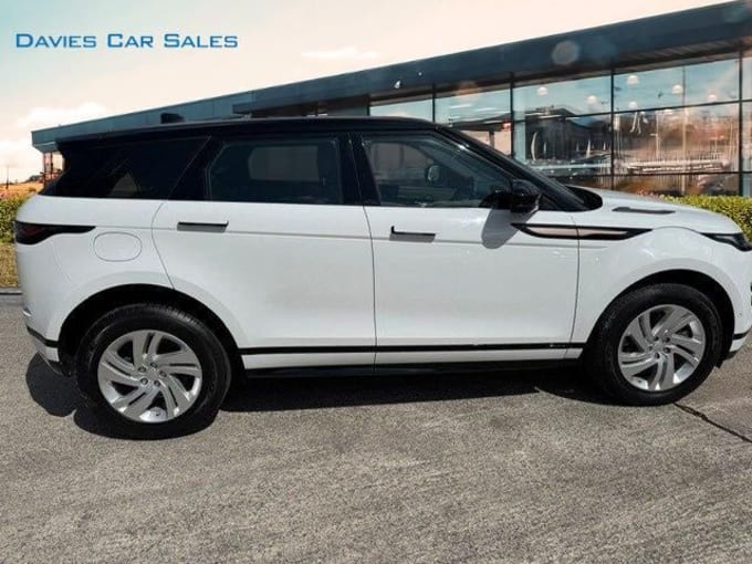 2025 Land Rover Range Rover Evoque