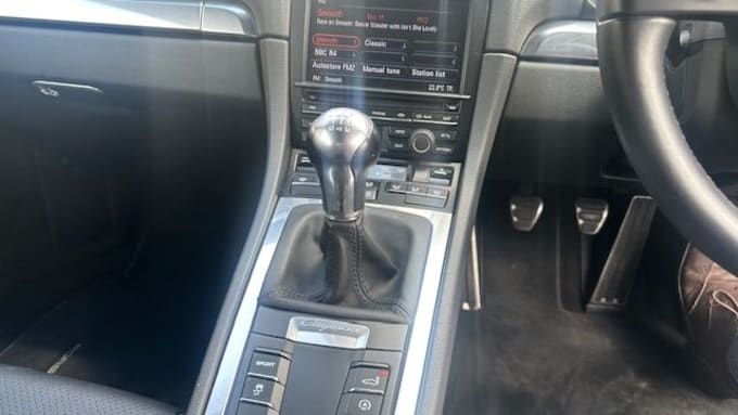 2025 Porsche Cayman