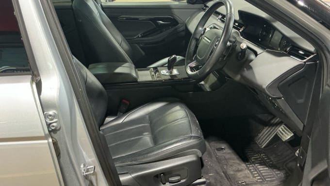 2025 Land Rover Range Rover Evoque