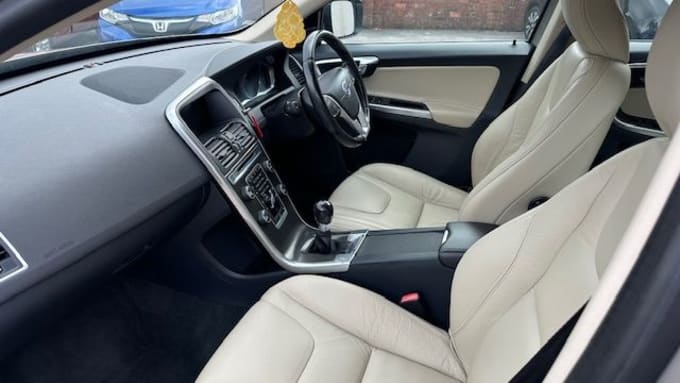 2025 Volvo Xc60