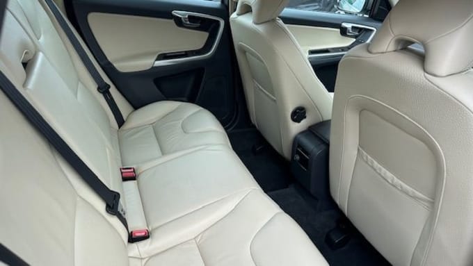 2025 Volvo Xc60