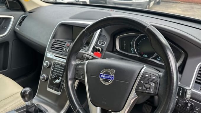 2025 Volvo Xc60