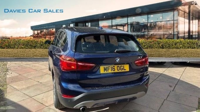 2025 BMW X1