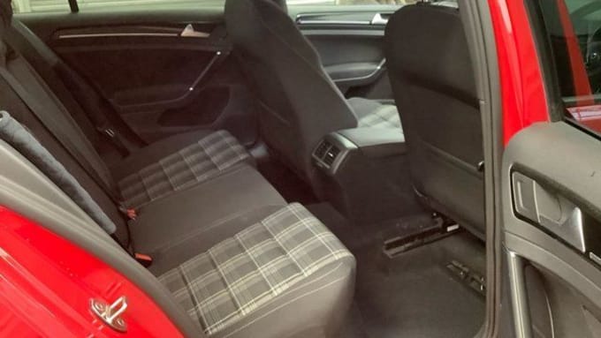 2016 Volkswagen Golf
