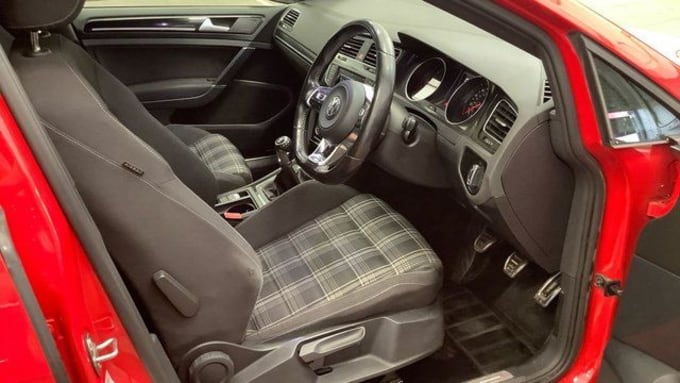 2016 Volkswagen Golf