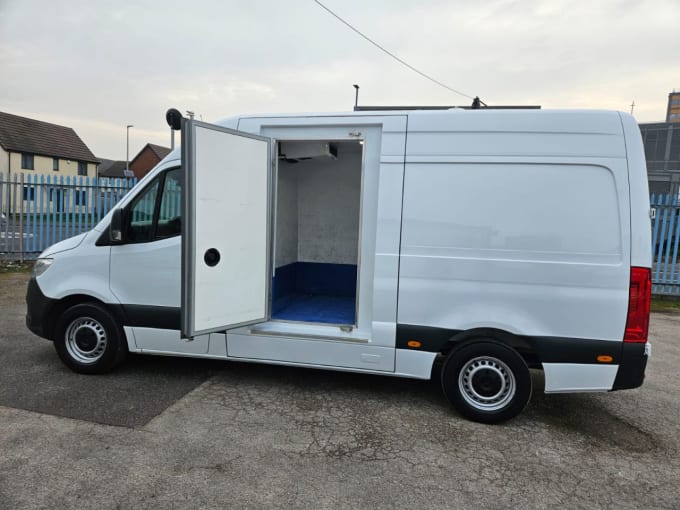 2025 Mercedes-benz Sprinter