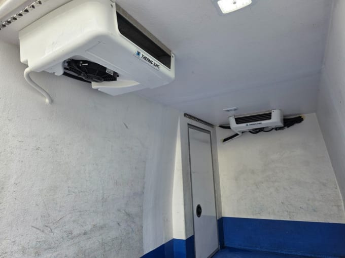 2025 Mercedes-benz Sprinter