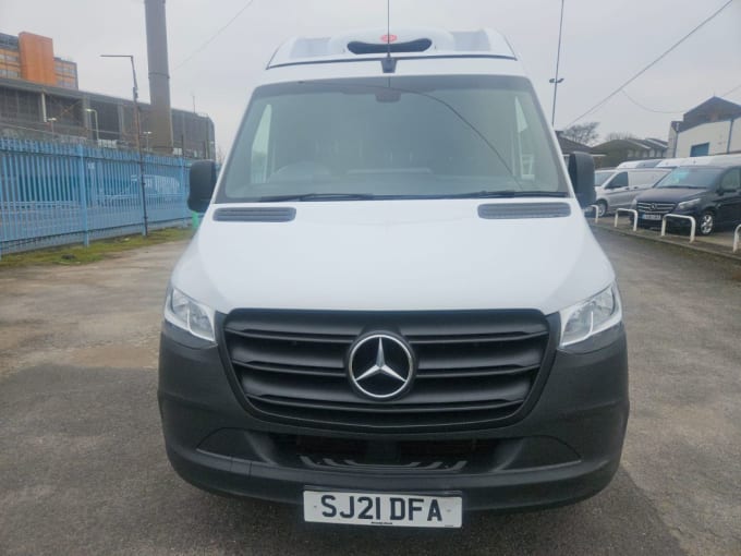 2025 Mercedes-benz Sprinter