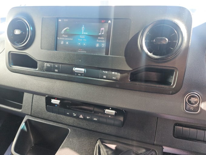 2025 Mercedes-benz Sprinter