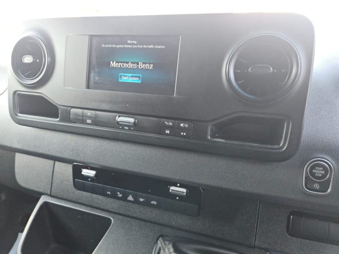 2025 Mercedes-benz Sprinter