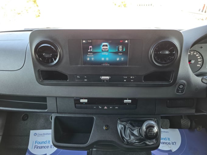 2025 Mercedes-benz Sprinter