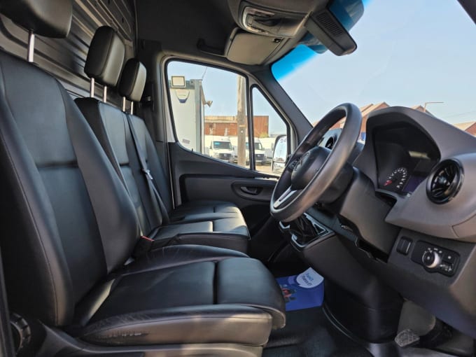 2025 Mercedes-benz Sprinter