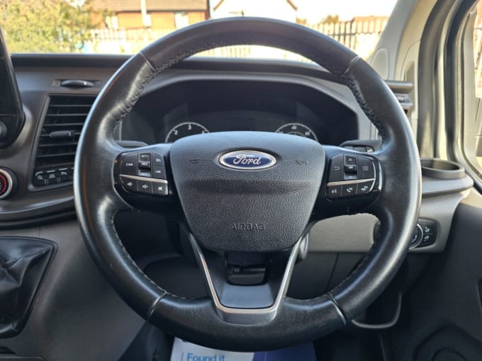 2025 Ford Transit Custom