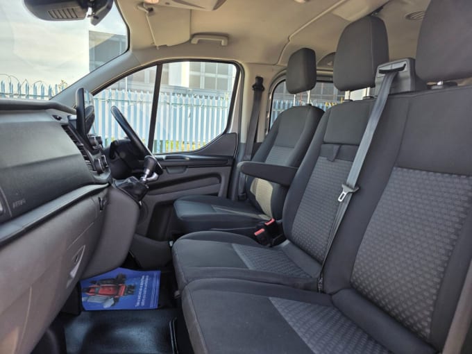 2025 Ford Transit Custom