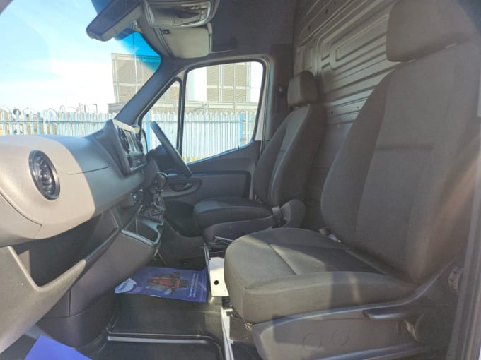 2025 Mercedes-benz Sprinter