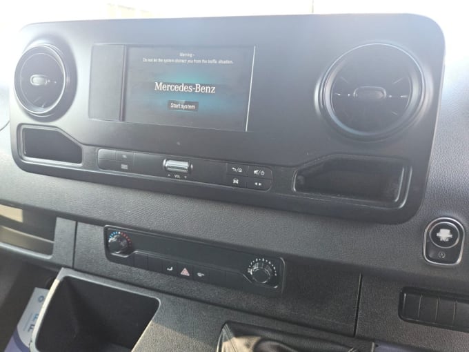 2025 Mercedes-benz Sprinter
