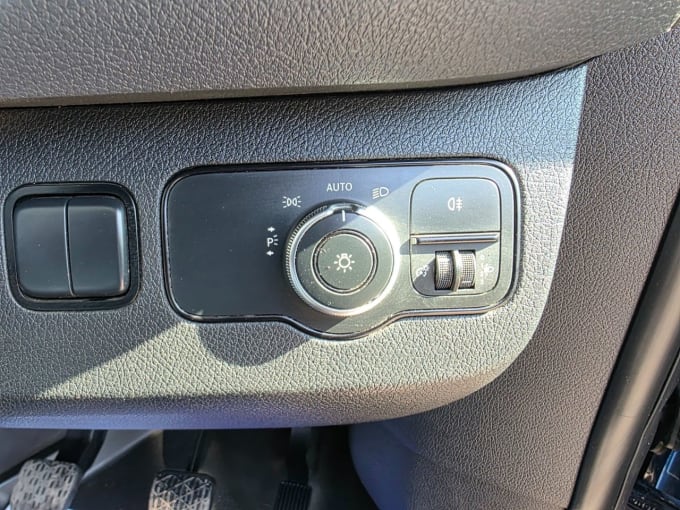 2025 Mercedes-benz Sprinter