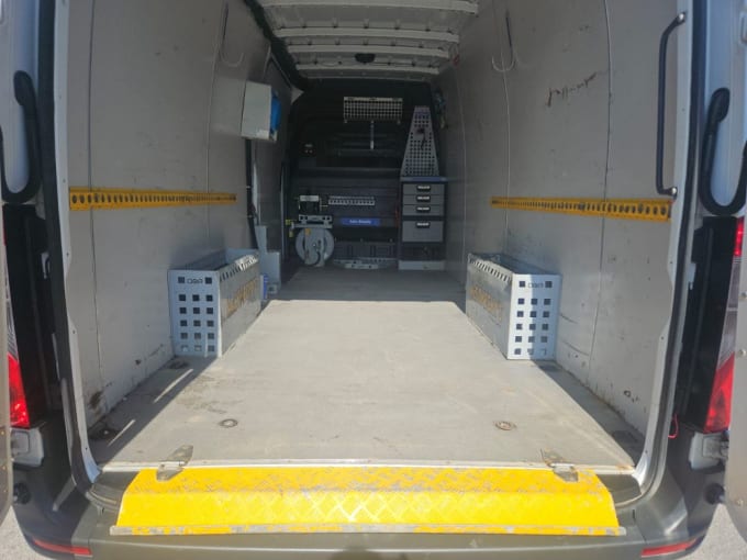 2025 Mercedes-benz Sprinter