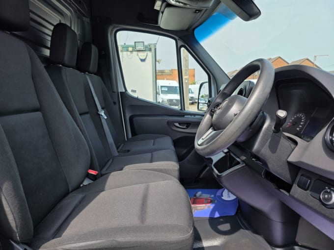 2025 Mercedes-benz Sprinter
