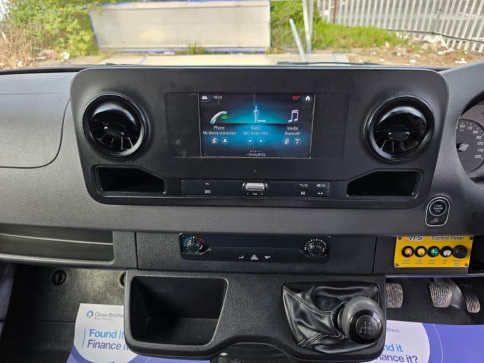 2025 Mercedes-benz Sprinter