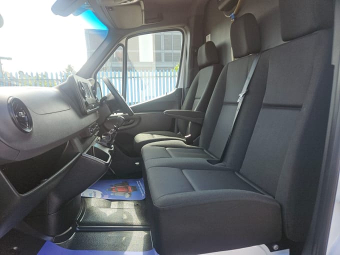 2025 Mercedes-benz Sprinter