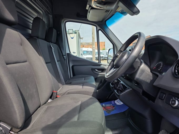 2025 Mercedes-benz Sprinter