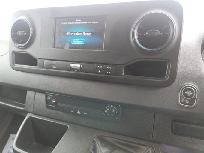 2025 Mercedes-benz Sprinter