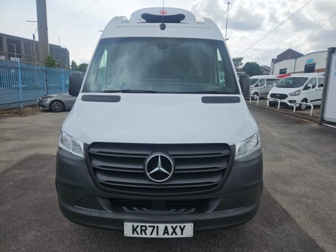 2025 Mercedes-benz Sprinter