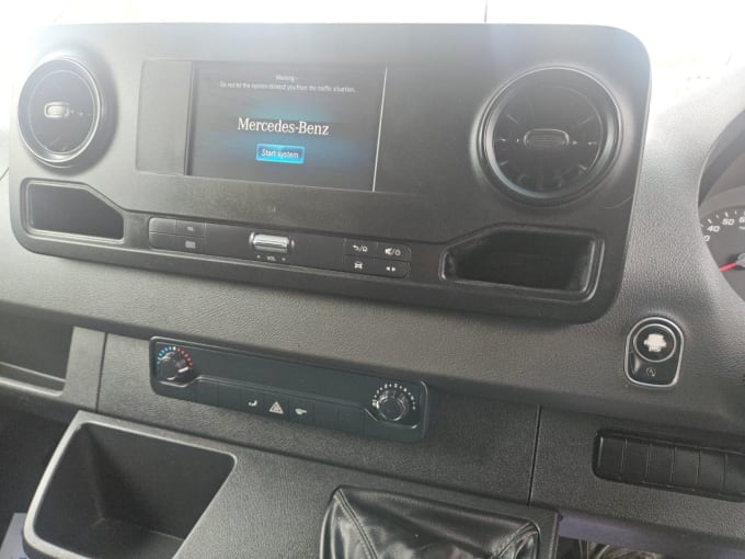 2025 Mercedes-benz Sprinter