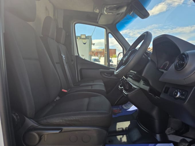 2025 Mercedes-benz Sprinter
