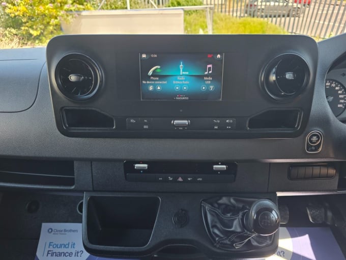 2025 Mercedes-benz Sprinter