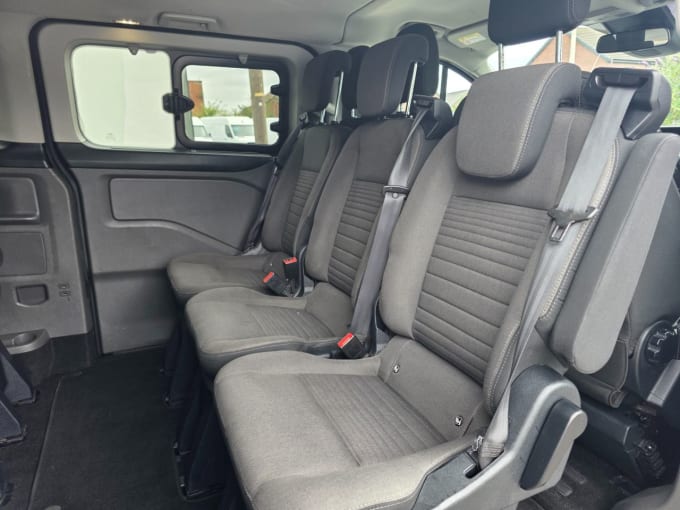 2025 Ford Tourneo Custom