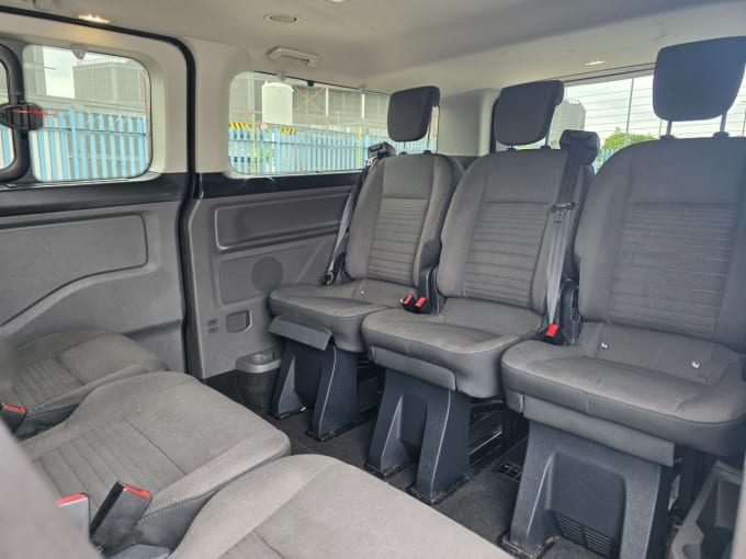 2025 Ford Tourneo Custom